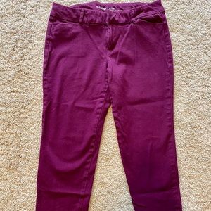 Old Navy Mid-Rise Pixie Ankle Pants